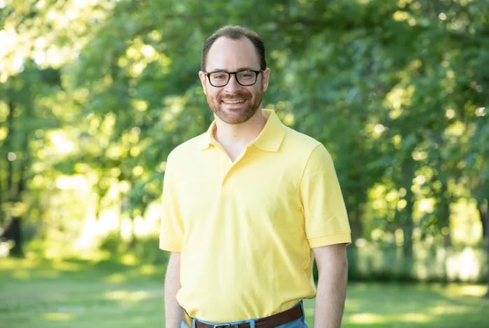 daniel didech wearing yellow shirt